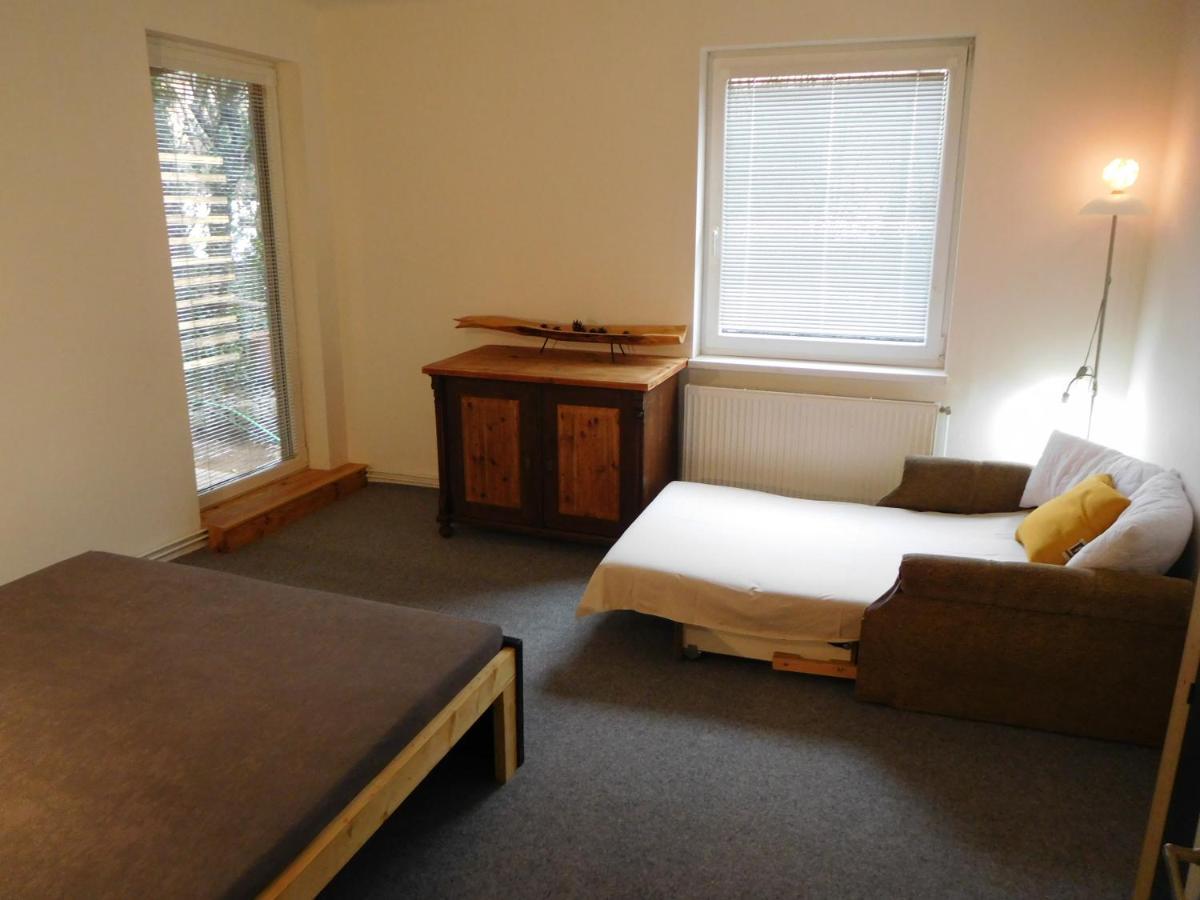 Apartman Hf 리베레츠 외부 사진