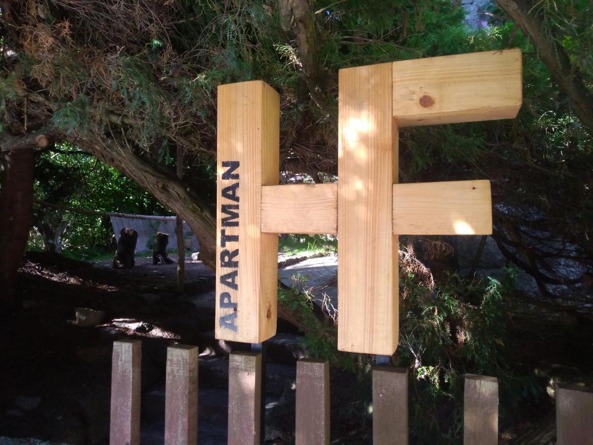 Apartman Hf 리베레츠 외부 사진